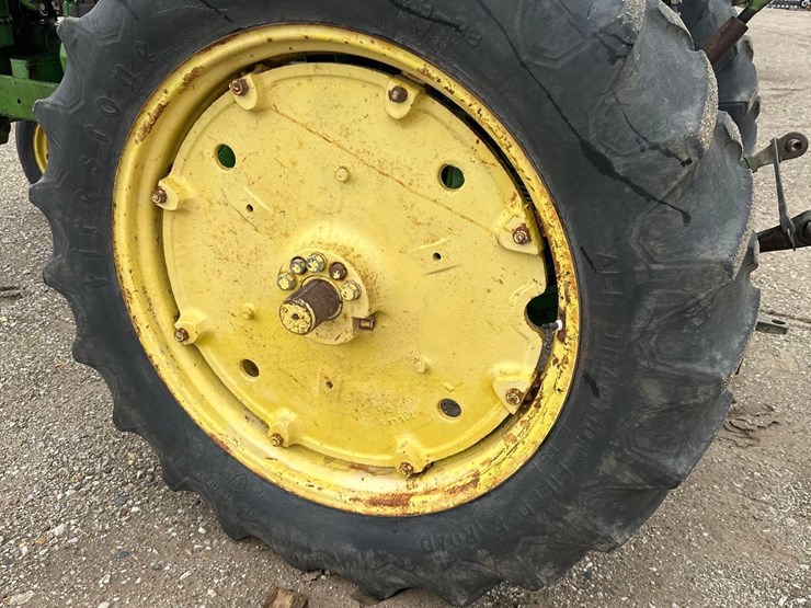john-deere-630-image-12