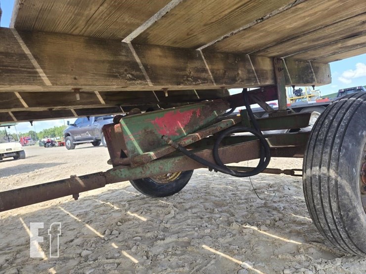 john-deere-7-image-5