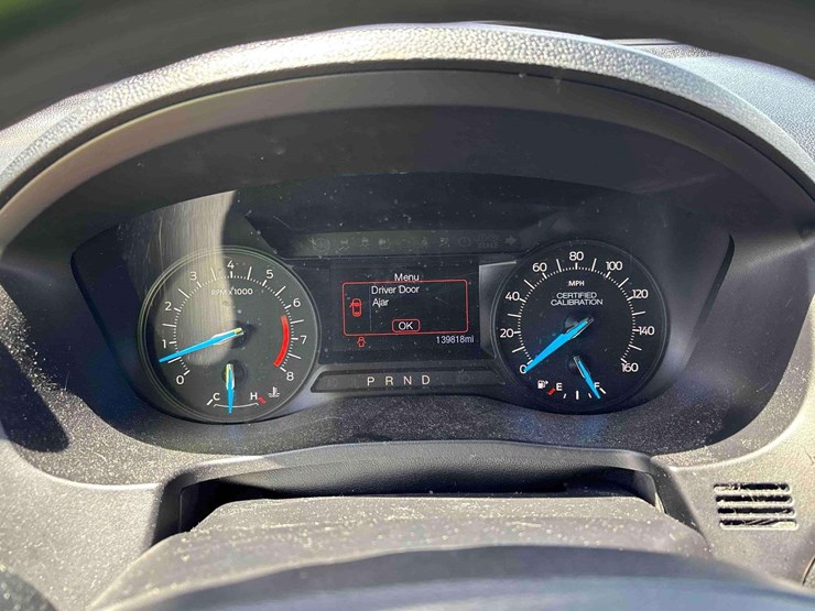 2019-ford-explorer-image-14