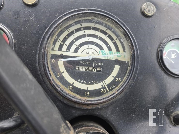 john-deere-2640-image-18