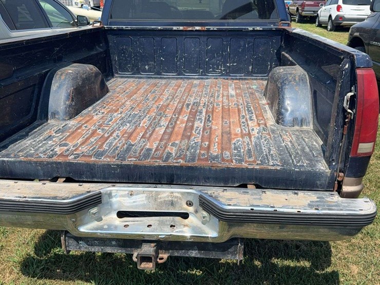 1995-chevrolet-k2500-image-4