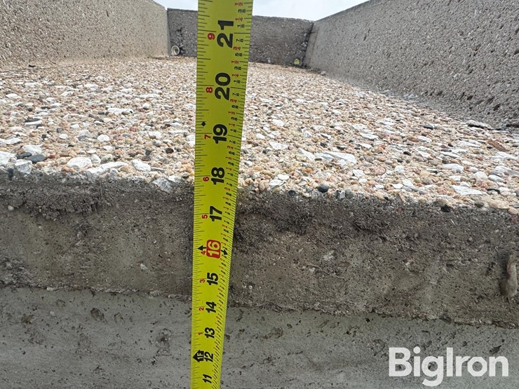 concrete-h-feed-bunks-image-11