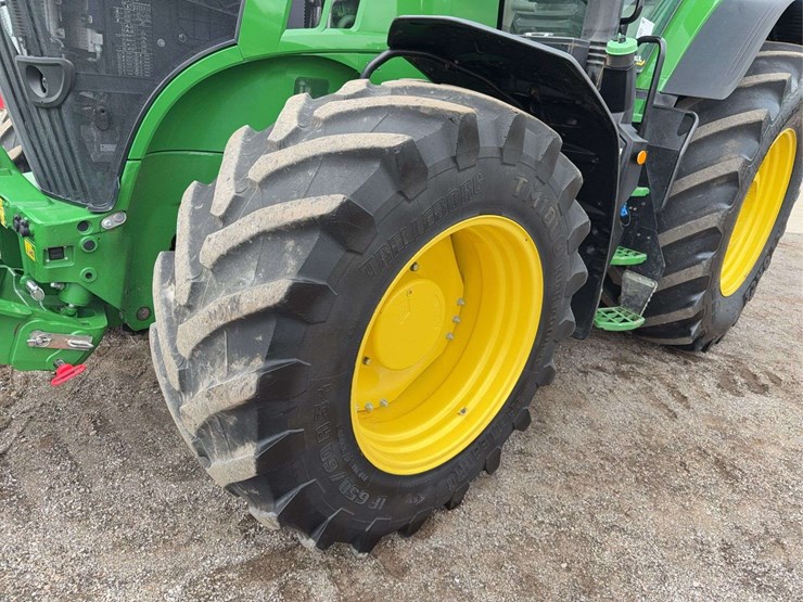 2021-john-deere-7r-350-image-7