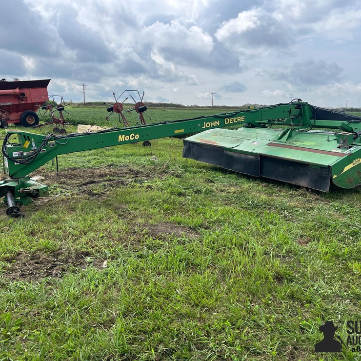 JOHN DEERE 956
