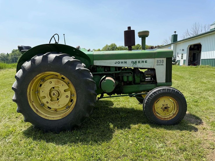 john-deere-830-image-4