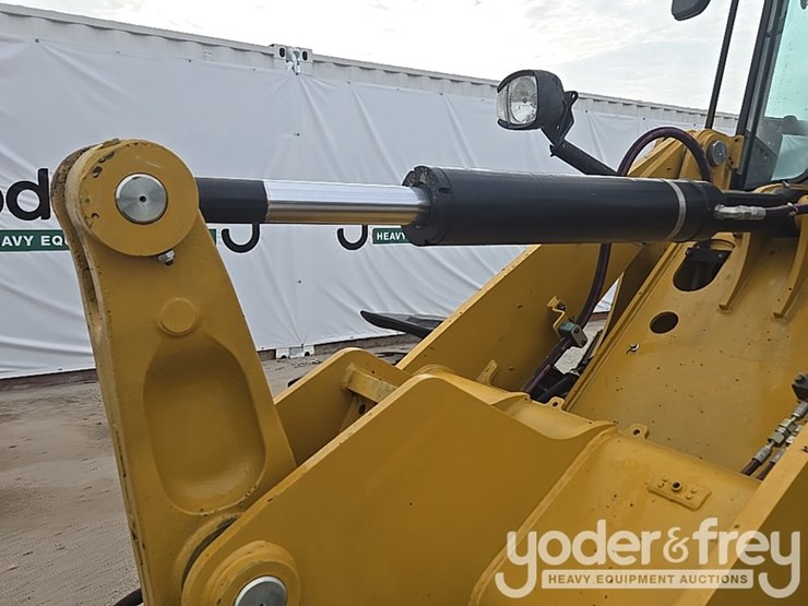 2023-caterpillar-908-image-18