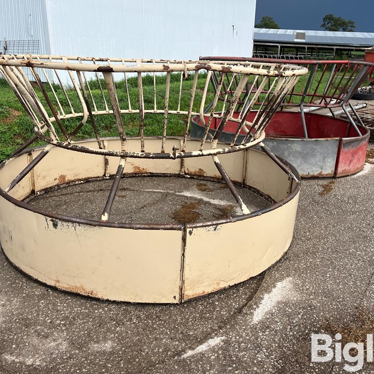 Bale Feeders