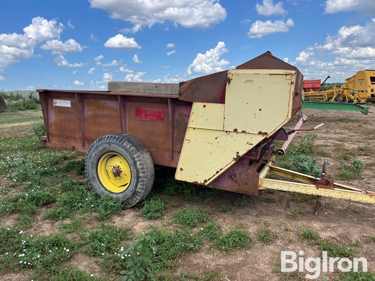 schuler-5x10-feed-wagon-image-4