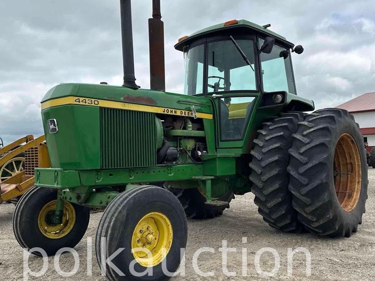 2002-john-deere-4430-image-1