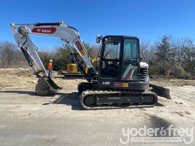 2023-bobcat-e88-image-1