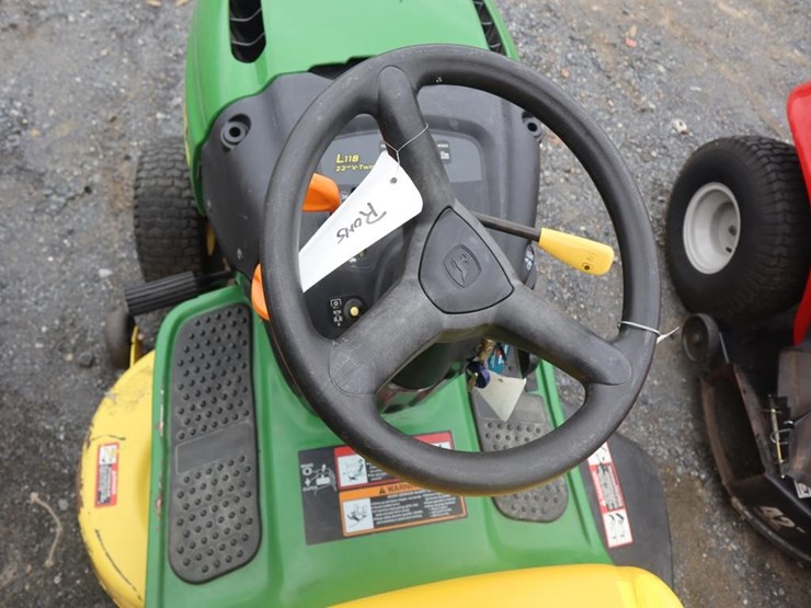 john-deere-l118-image-16