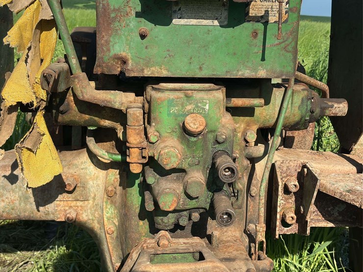 john-deere-70-image-40