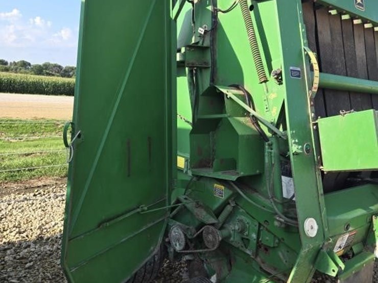 1989-john-deere-566-image-12