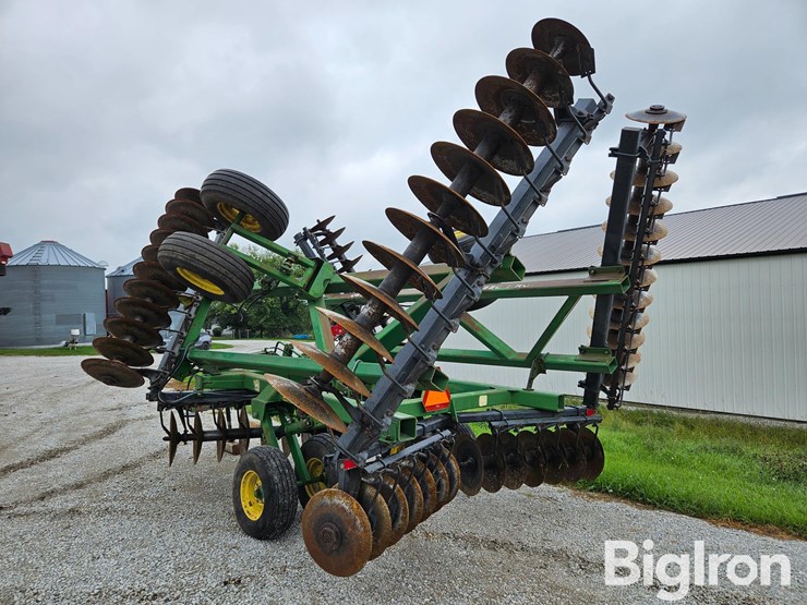 john-deere-630-image-7