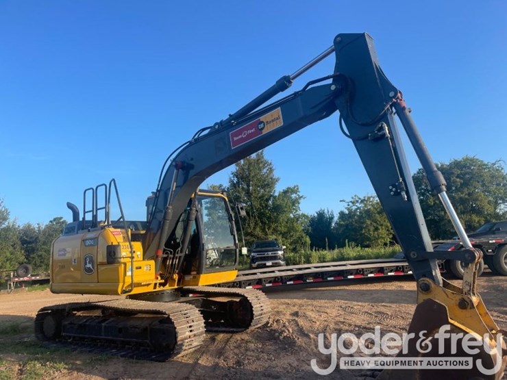 2022-deere-130g-image-3