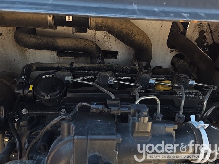 2019-bobcat-t590-image-45