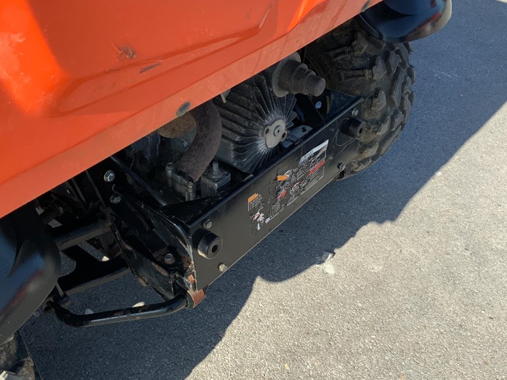 2011-kubota-4x4-utv-image-14
