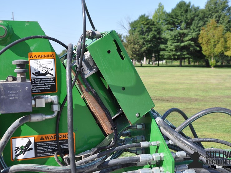 2010-john-deere-db60-image-13