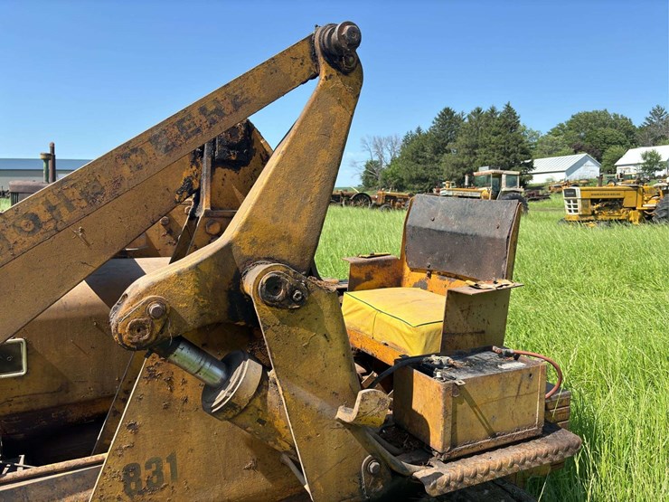 john-deere-440-image-25