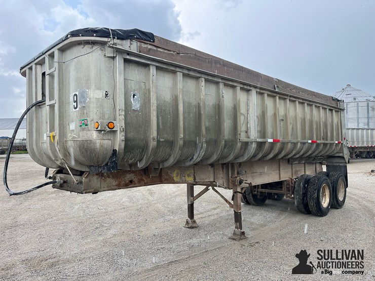 1977-fruehauf-trailer-image-1