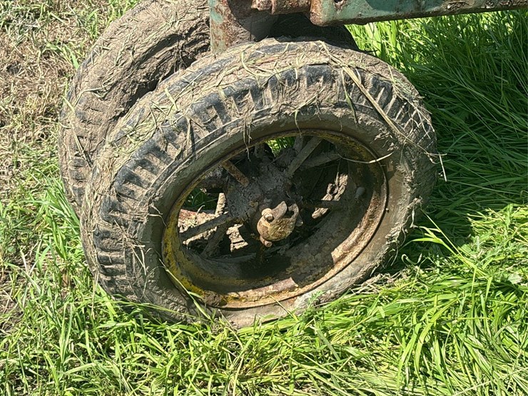 john-deere-model-b-image-13