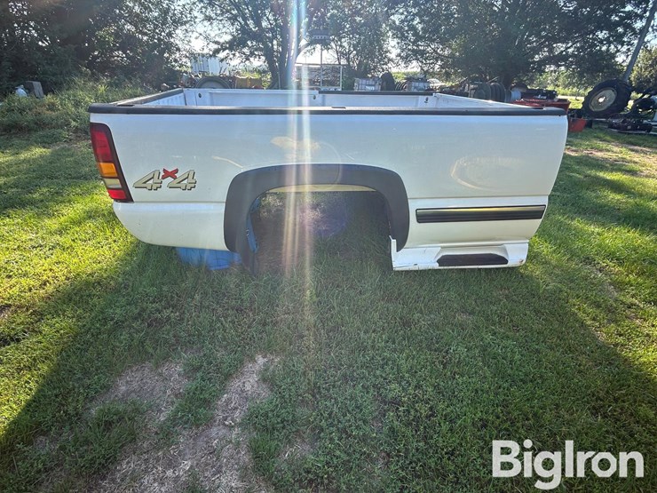 chevrolet-pickup-box-image-4