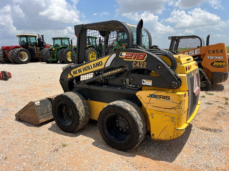 2015-new-holland-l218-image-9