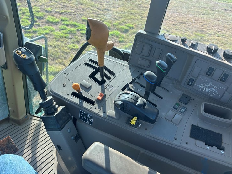 john-deere-6110m-image-23