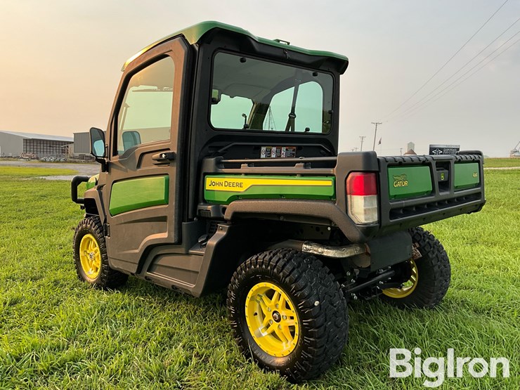 2021-john-deere-gator-image-7