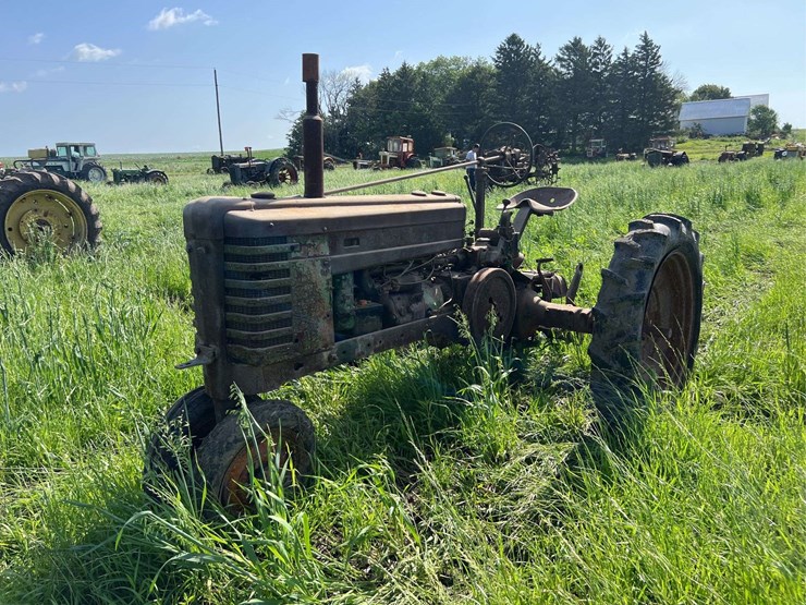 john-deere-h-image-1