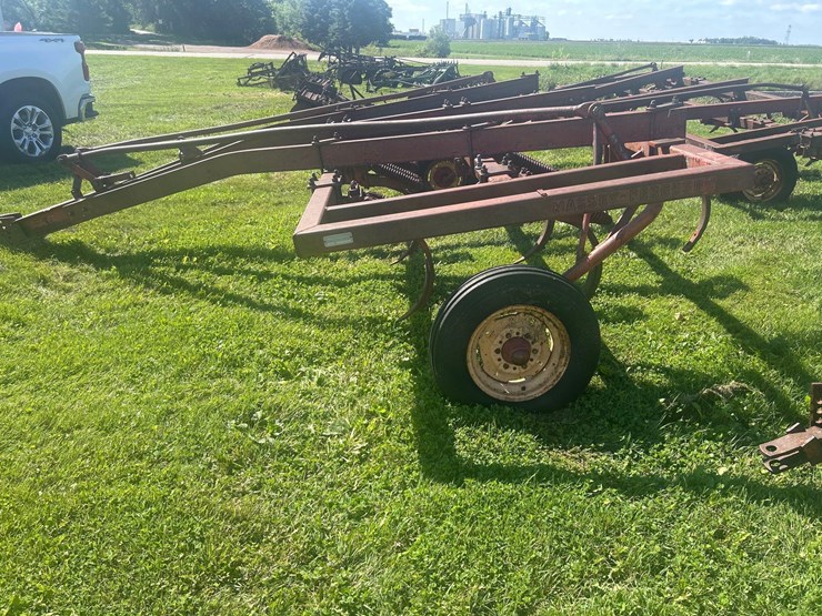 massey-ferguson-14-image-15