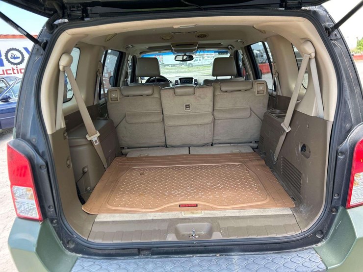 2005-nissan-pathfinder-image-16