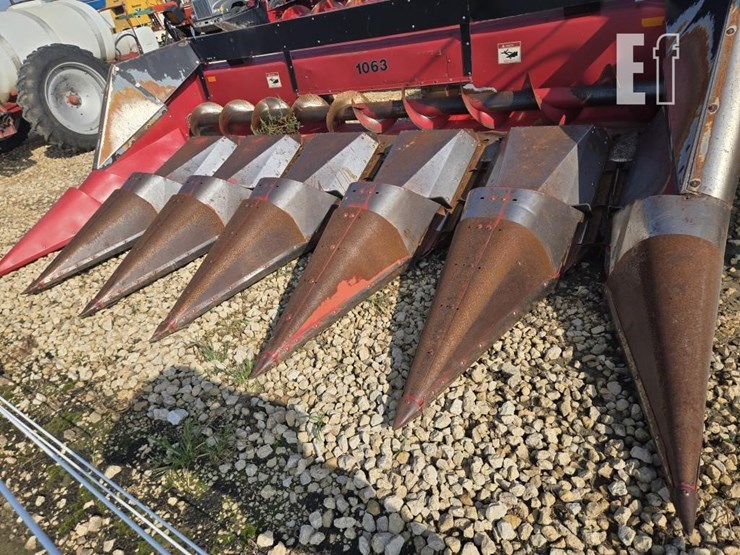 case-ih-1063-image-8