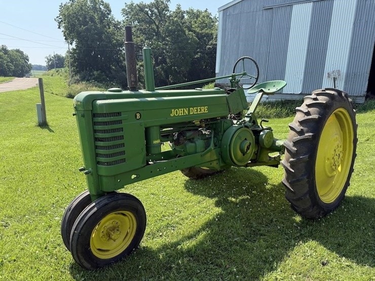 john-deere-b-image-1