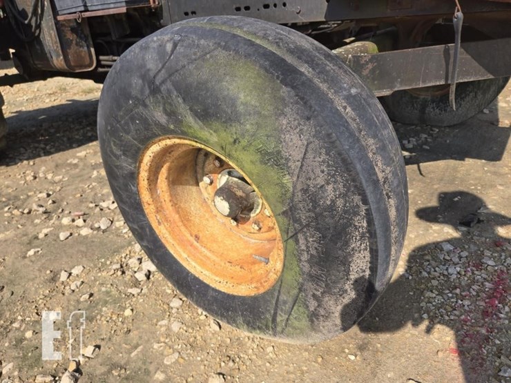 allis-chalmers-7010-image-4