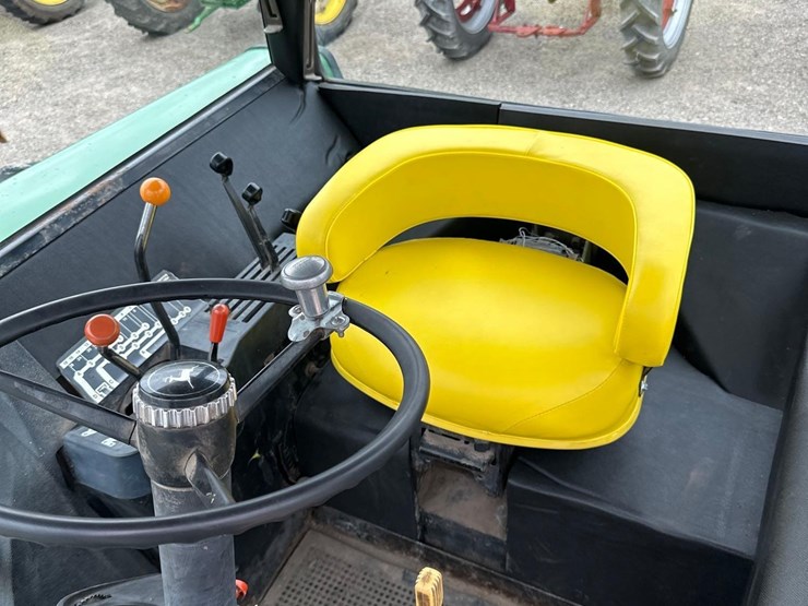 2002-john-deere-4430-image-19