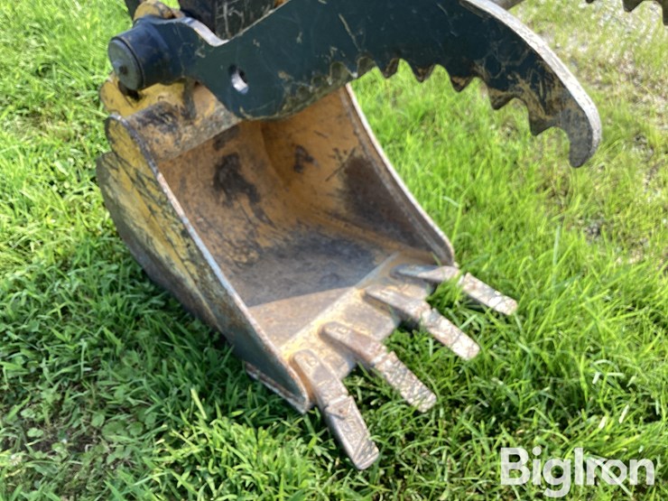 2016-deere-35g-image-20