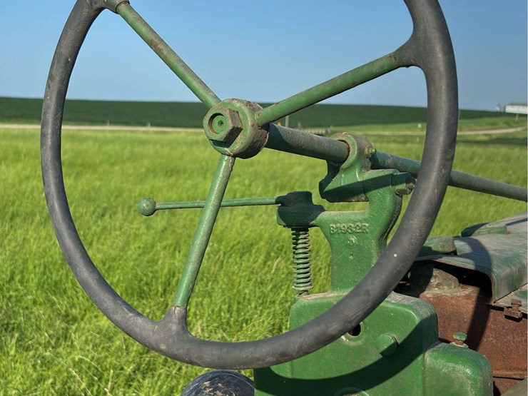 john-deere-model-b-image-32