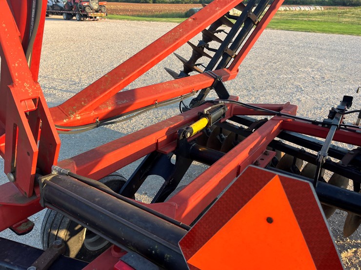 case-ih-370-image-14