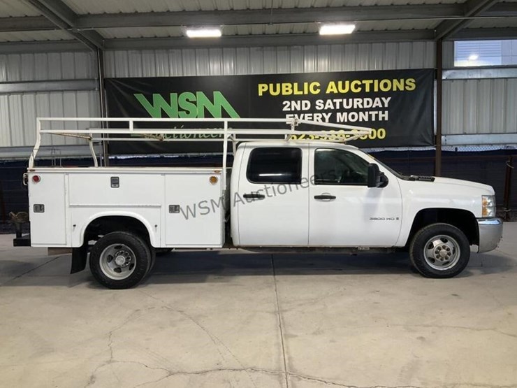 2009-chevrolet-silverado-3500hd-image-1