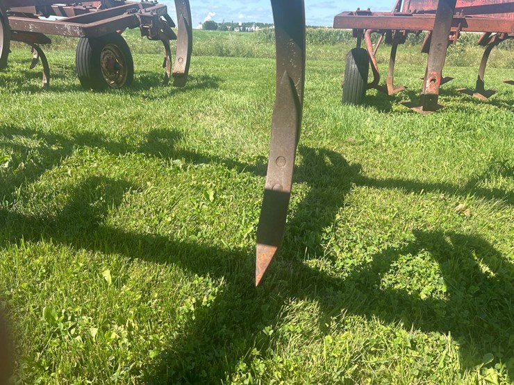 massey-ferguson-14-image-24