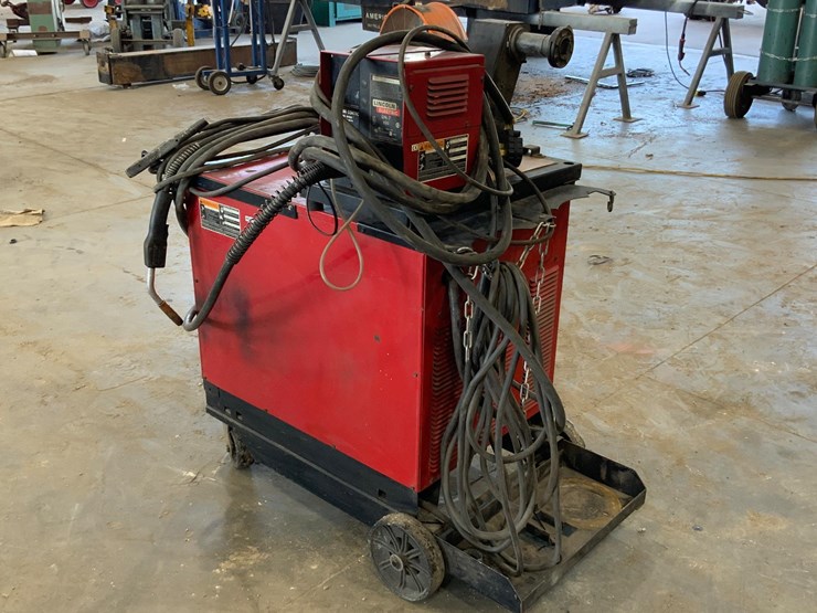 lincoln-electric-dc-400-wire-feed-welder-image-7