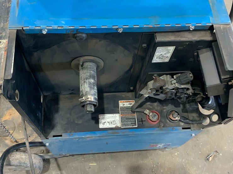 miller-millermatic-350-wire-feed-welder-image-11