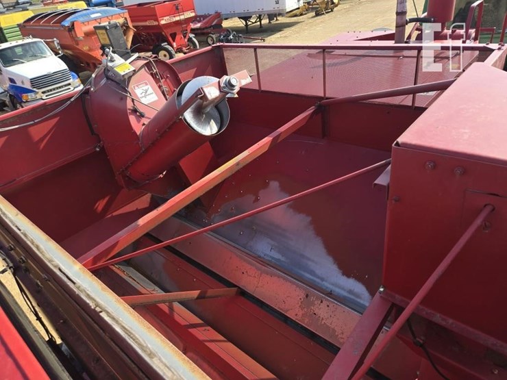 1992-case-ih-1660-image-20