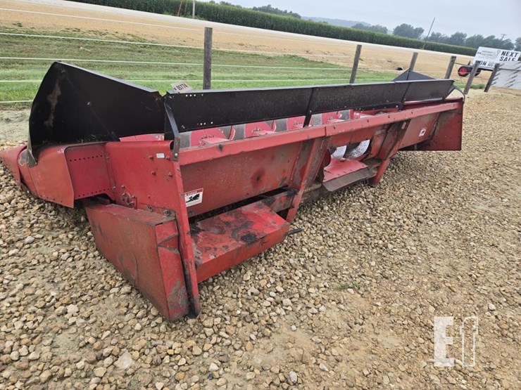 case-ih-1063-image-3