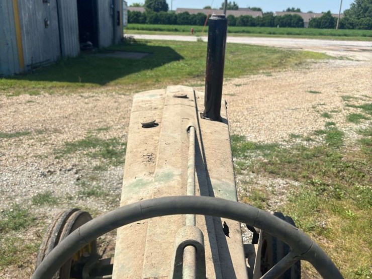 john-deere-720-image-41