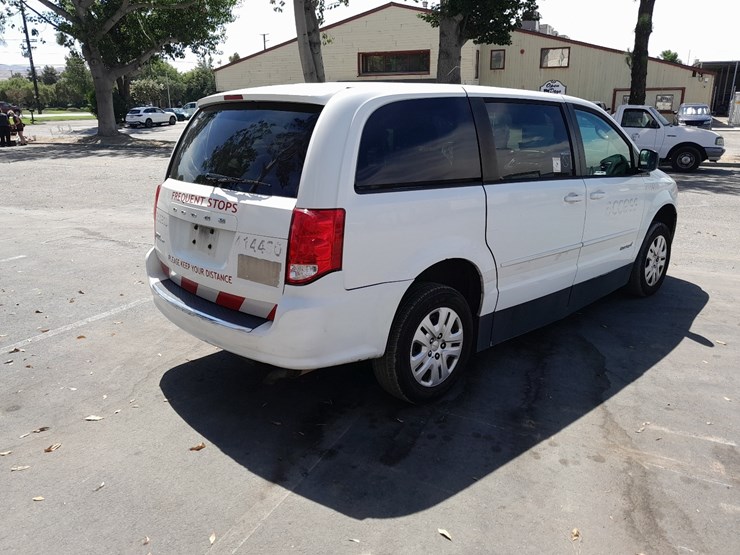 dodge-caravan-image-3