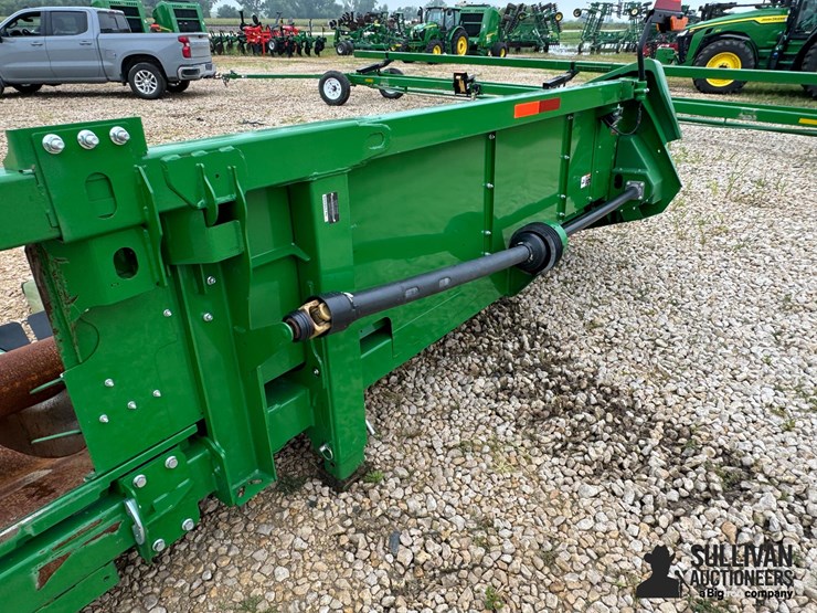 2022-john-deere-c12r-image-20
