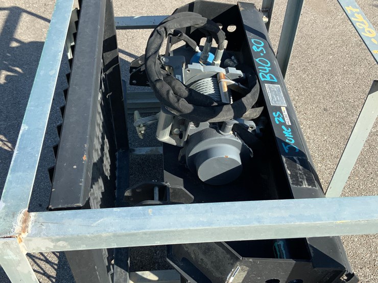 2023-skid-steer-3-ton-logging-winch-attachment-image-16