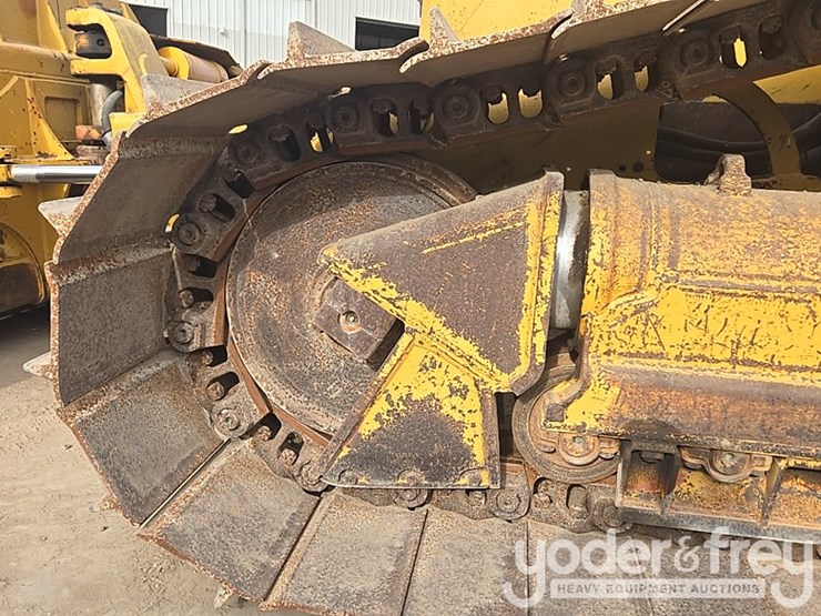 2008-caterpillar-d6n-lgp-image-11